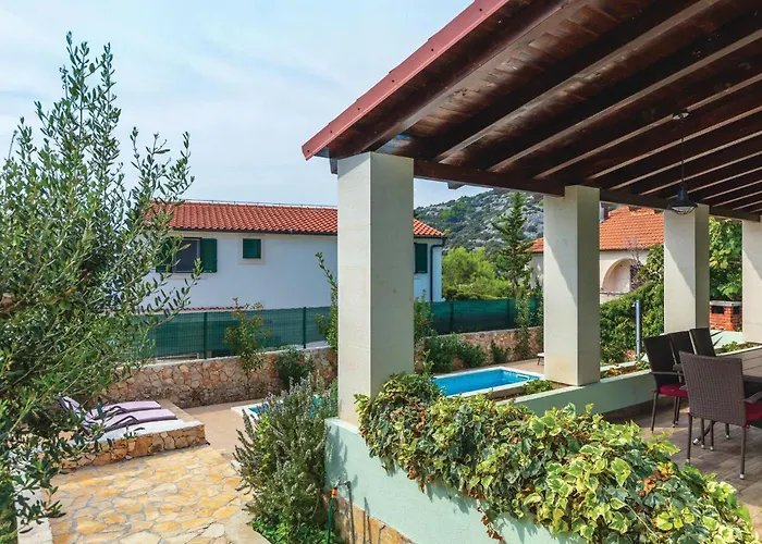 度假居 Amazing In Ražanj